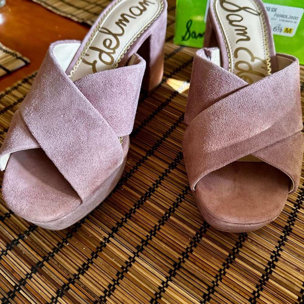 Sam Edelman Pink Slide Sandals with Crisscross Straps